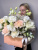 КомпозицияПерсиковое счастье с розами КомпозицияПерсиковое счастье с розами